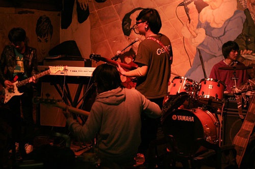 ファイル:Erduoshu 11.jpg