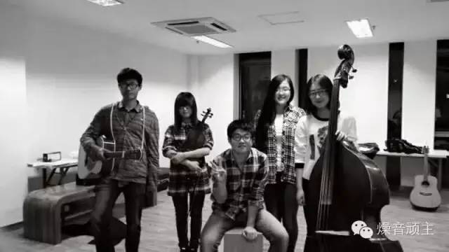 ファイル:Qinglvxingtuan 11.jpg