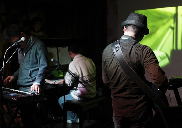 ファイル:Halaolvpog 11.jpg