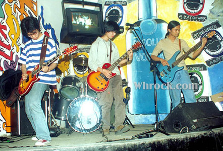 ファイル:Lansefeixingqi 11.jpg