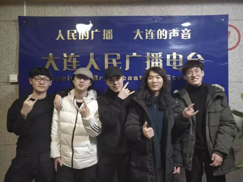 ファイル:Liruxinhetadepengyoumen 11.jpg