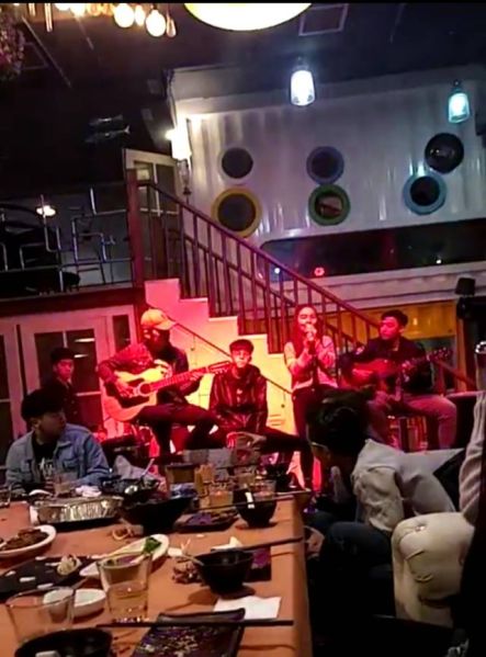 ファイル:Renmin(wulumuqishi) 11.jpg