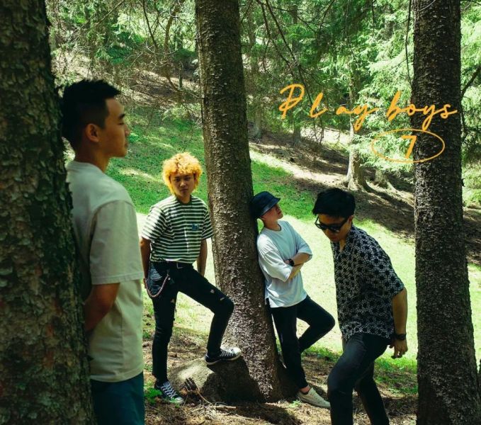 ファイル:7playboyz 11.jpg