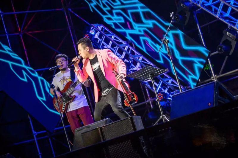 ファイル:Tommy 11.jpg