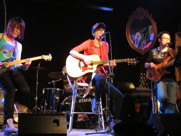 ファイル:Qingyuetan 11.jpg