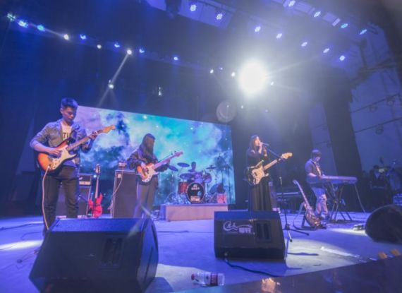 ファイル:Erzhongren 11.jpg