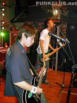 ファイル:Noneed70s 11.jpg