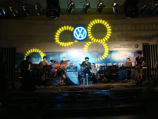 ファイル:Flymen 11.jpg