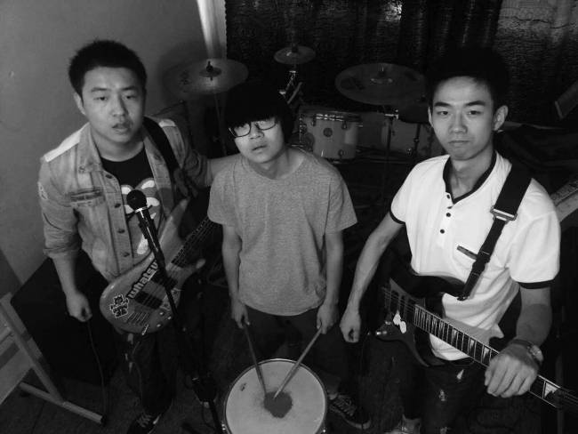 ファイル:Yuppies 11.jpg