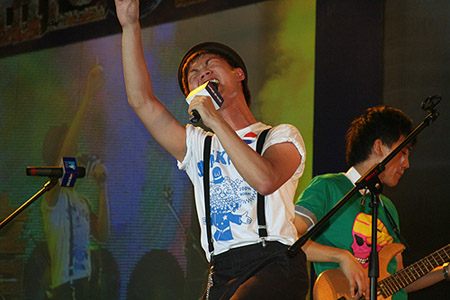 ファイル:Crazystranger 11.jpg