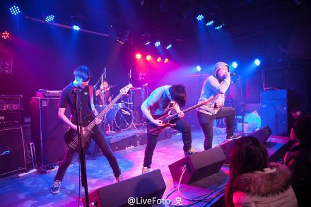 ファイル:Icemoon 11.jpg