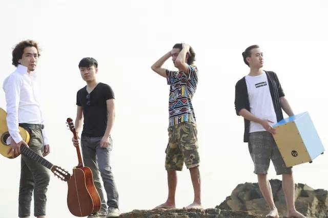 ファイル:Novaband 11.jpg