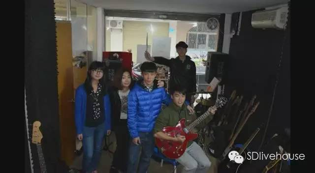 ファイル:Easygoing(guangzhoushi) 11.jpg