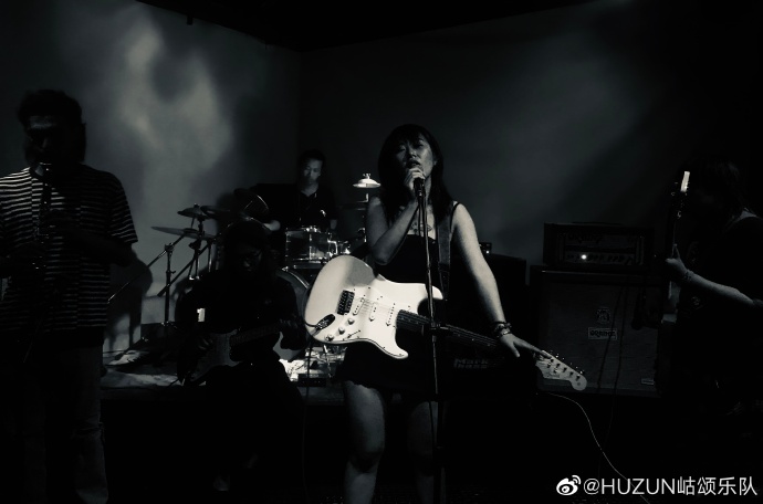 ファイル:Huzunrihuhu 11.jpg