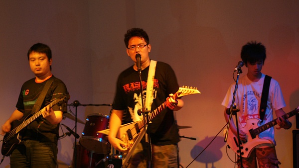 ファイル:Glutton 11.jpg