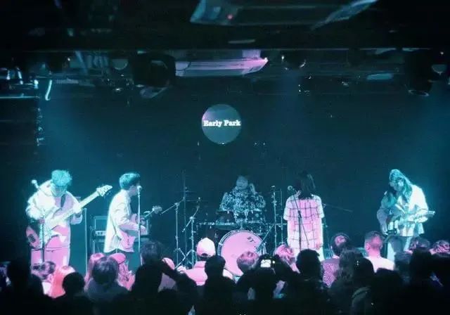 ファイル:Earlypark 11.jpg