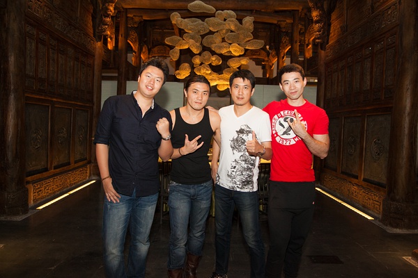 ファイル:Revival 11.jpg