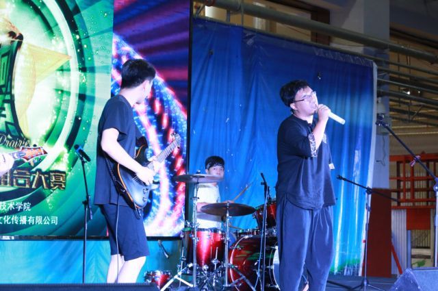 ファイル:At9 11.jpg