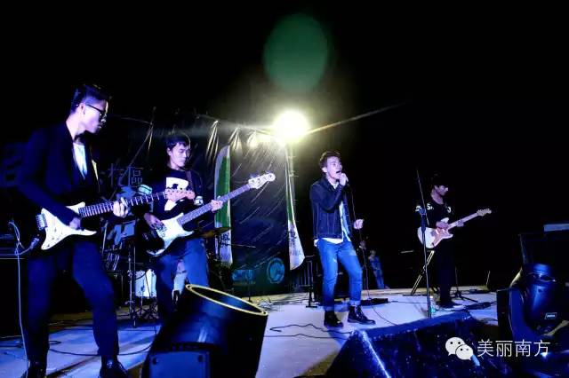 ファイル:Sunset(guangzhoushi) 11.jpg