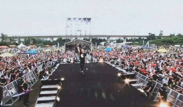 ファイル:911(chengdushi) 11.jpg