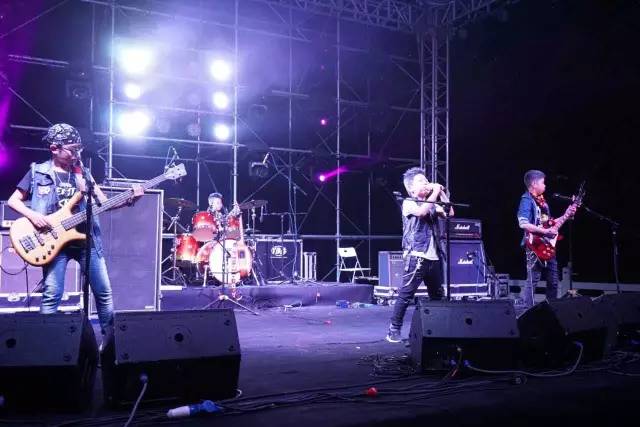 ファイル:Xboys 11.jpg