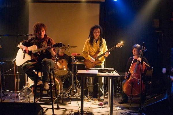 ファイル:Baizuobian 11.jpg