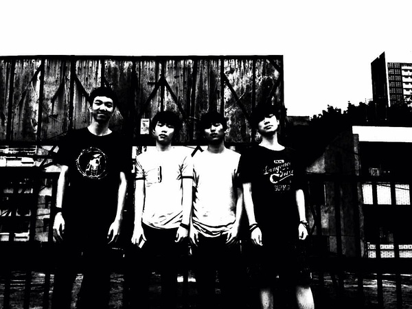 ファイル:Thevulgar 11.jpg