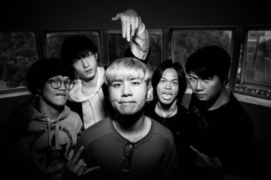 ファイル:Zerotoone 11.jpg