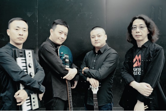 ファイル:Ufo(hangzhoushi) 11.jpg