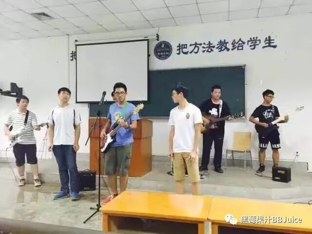 ファイル:Bahen(wuhanshi) 11.jpg