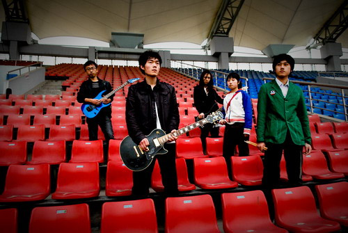 ファイル:Highkick 11.jpg