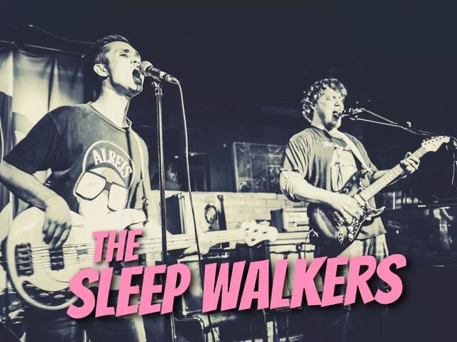ファイル:Thesleepwalkers 11.jpg