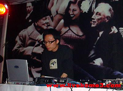 ファイル:Zhongminjie 12.jpg