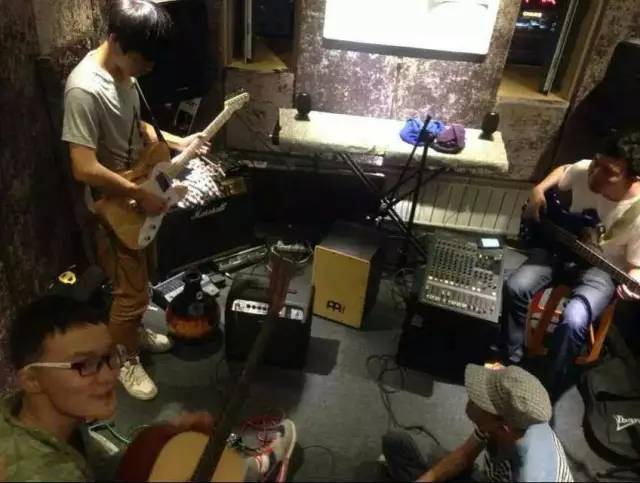 ファイル:Yi(xiningshi) 11.jpg