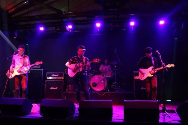 ファイル:Shiguangdadang 11.jpg