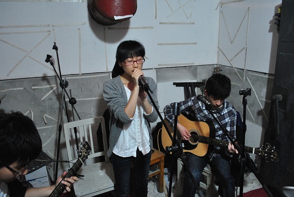 ファイル:Qizhenhumeimingtuan 11.jpg