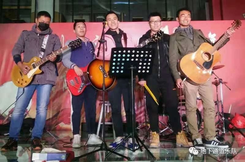 ファイル:Dixiatongdao(jinzhoushi) 11.jpg