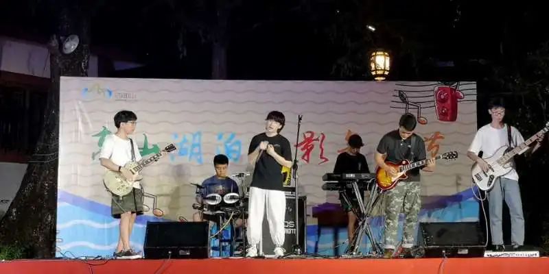 ファイル:Shenmiguodu 11.jpg