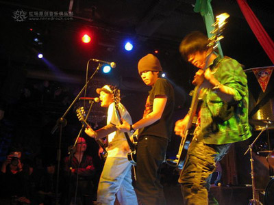 ファイル:Xinniankuaile 11.jpg