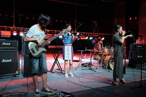 ファイル:Rustedrose 11.jpg