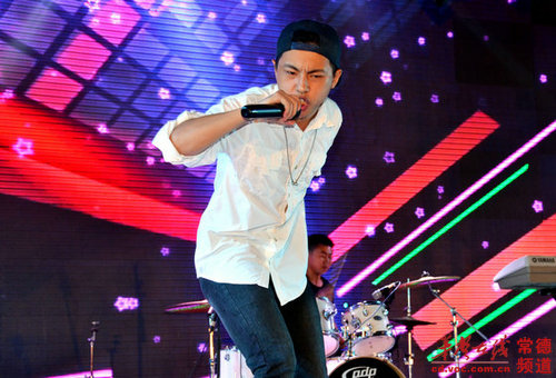 ファイル:Biguncle 11.jpg