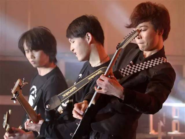 ファイル:Xinxinshizhe 11.jpg