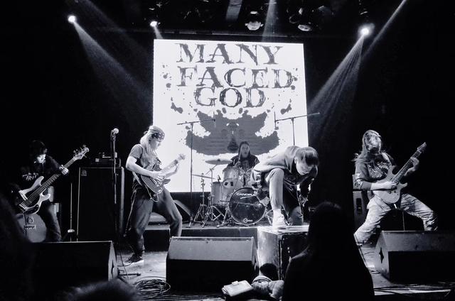 ファイル:Qianmianzhishen 11.jpg