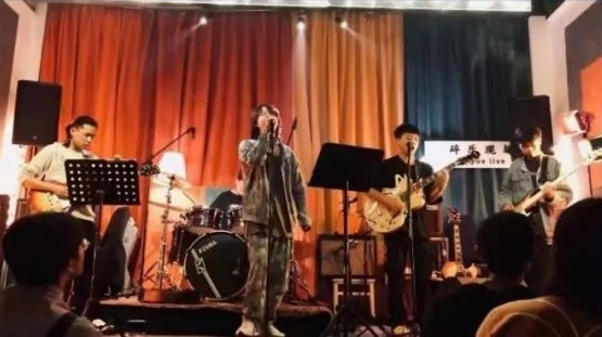 ファイル:Renleidaohang 11.jpg