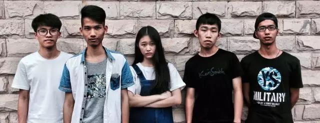 ファイル:Browines 11.jpg