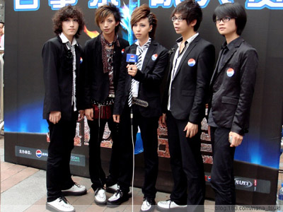 ファイル:7yuetuan 11.jpg