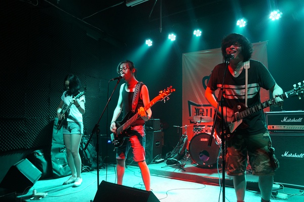 ファイル:Dirtyparty 11.jpg