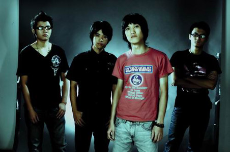 ファイル:Migo 12.jpg