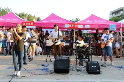 ファイル:Uking 11.jpg