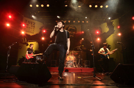 ファイル:Seasonscall 11.jpg